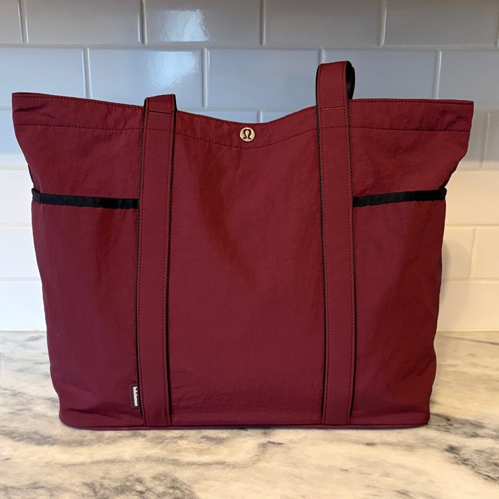 Lululemon athletica Burgundy Tote Bag